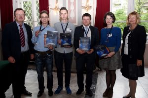 Alexander and Lukas with their teacher Mr Sven Hebestedt and Alice Antonelli between Univ.-Prof. Arnold Hanslmeier (left) and Univ.-Prof. Dr. Neuper, rector/vice-chancellor of the University of Graz, (on the right)